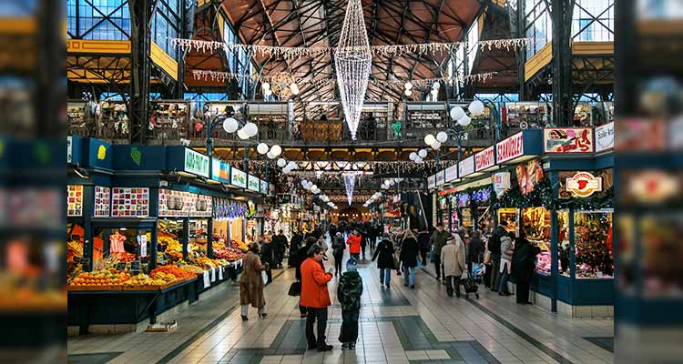 匈牙利布達佩斯中央市場(Nagy Vásárcsarnok)內部樣貌