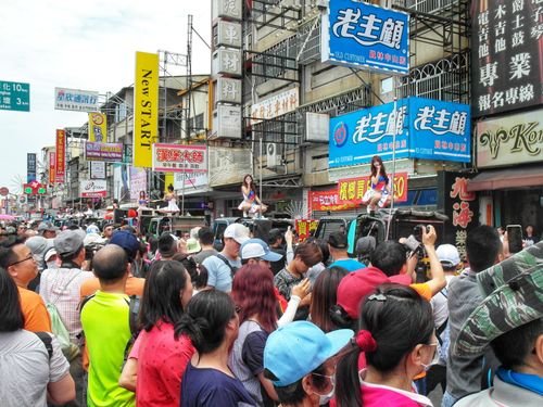 00004 11 taichung dajia mazu pilgrimage activity pole dancer girl dancing