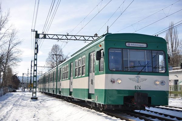 布達佩斯郊區鐵路(HÉV suburban trains)